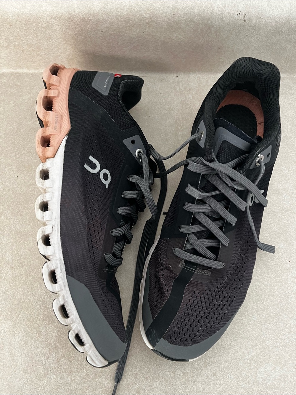 On Cloud Running Shoes Women’s Size 8.5 Cloud Flow 3.0